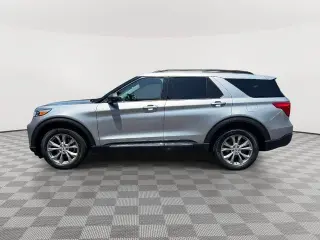 Ford Explorer 2023 AWD XLT 4dr SUV