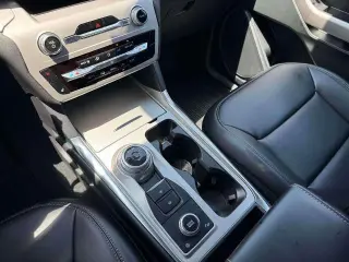 Ford Explorer 2023 AWD XLT 4dr SUV