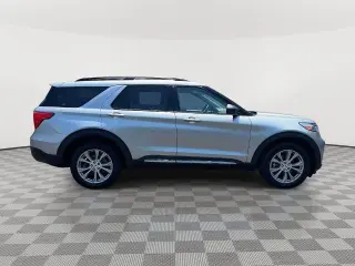 Ford Explorer 2023 AWD XLT 4dr SUV
