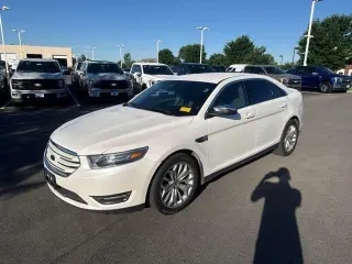 Ford Taurus 2017 AWD Limited 4dr Sedan