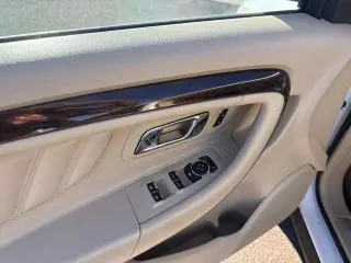 Ford Taurus 2017 AWD Limited 4dr Sedan