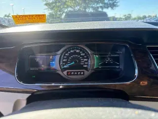 Ford Taurus 2017 AWD Limited 4dr Sedan