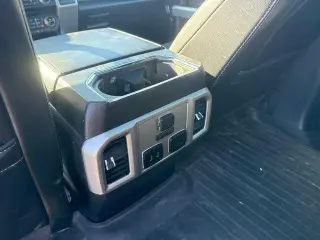 Ford F-150 2018 4x4 King Ranch 4dr SuperCrew 5.5 ft. SB