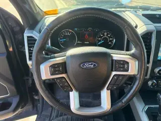 Ford F-150 2018 4x4 King Ranch 4dr SuperCrew 5.5 ft. SB