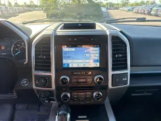 Ford F-150 2018 4x4 King Ranch 4dr SuperCrew 5.5 ft. SB