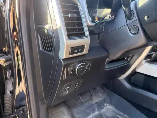 Ford F-150 2018 4x4 King Ranch 4dr SuperCrew 5.5 ft. SB
