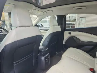 Ford Mustang Mach-E 2023 AWD Premium 4dr SUV