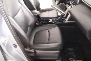 Toyota Corolla Cross 2024 AWD XLE 4dr Crossover