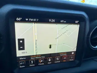 Jeep Wrangler Unlimited 2018 4x4 Sahara 4dr SUV (midyear release)