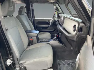 Jeep Wrangler 2025 4x4 Sport 4dr SUV