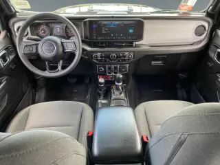 Jeep Wrangler 2025 4x4 Sport 4dr SUV