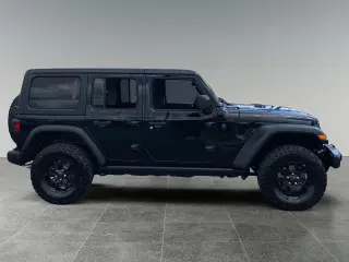 Jeep Wrangler 2025 4x4 Sport 4dr SUV