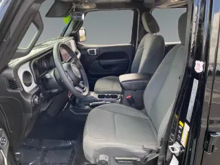 Jeep Wrangler 2025 4x4 Sport 4dr SUV