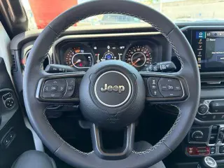 Jeep Wrangler 2025 4x4 Rubicon 4dr SUV