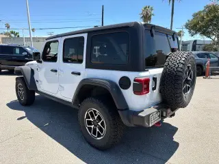 Jeep Wrangler 2025 4x4 Rubicon 4dr SUV
