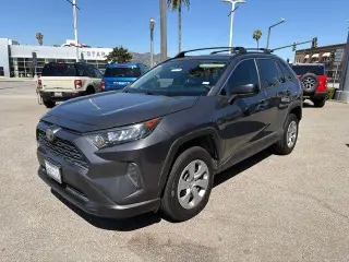 Toyota RAV4 2020 LE 4dr SUV