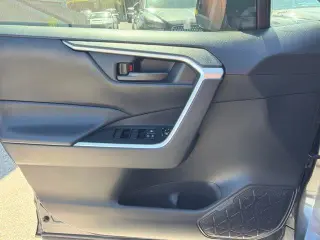 Toyota RAV4 2020 LE 4dr SUV