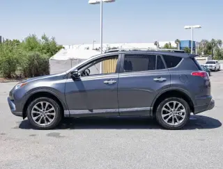 Toyota RAV4 2017 Limited 4dr SUV