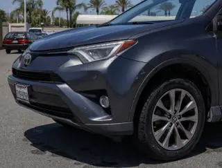Toyota RAV4 2017 Limited 4dr SUV