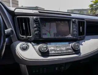 Toyota RAV4 2017 Limited 4dr SUV