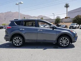Toyota RAV4 2017 Limited 4dr SUV