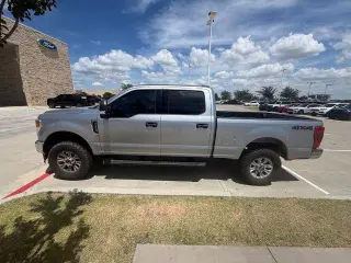 Ford F-250 Super Duty 2022 4x4 King Ranch 4dr Crew Cab 6.8 ft. SB Pickup