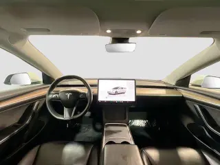 Tesla Model 3 2023 4dr Sedan