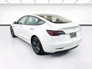 Tesla Model 3 2023 4dr Sedan