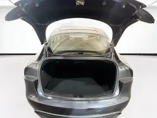 Tesla Model 3 2024 4dr Sedan