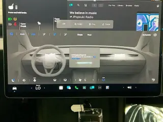 Tesla Model 3 2024 4dr Sedan