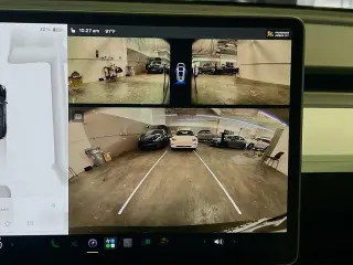 Tesla Model Y 2023 4dr Crossover