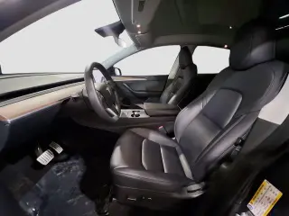 Tesla Model Y 2023 AWD Performance 4dr Crossover