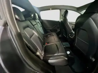 Tesla Model Y 2023 AWD Performance 4dr Crossover