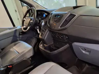 Ford Transit 2019 250 3dr SWB Low Roof Cargo Van w/60/40 Passenger Side Doors