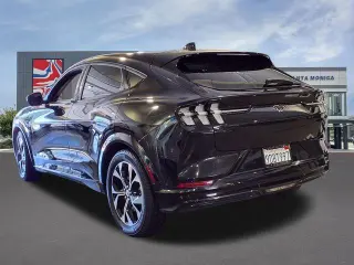 Ford Mustang Mach-E 2022 AWD Premium 4dr SUV