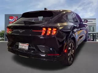 Ford Mustang Mach-E 2022 AWD Premium 4dr SUV