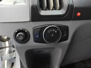 Ford Transit 2019 350 XL 3dr LWB Low Roof Passenger Van w/60/40 Passenger Side Doors