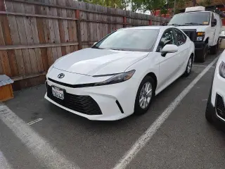 Toyota Camry 2025 SE 4dr Sedan