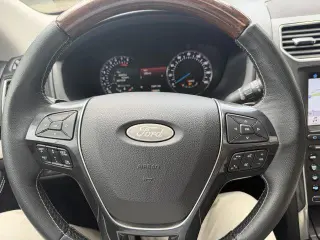 Ford Explorer 2019 AWD Platinum 4dr SUV