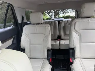 Ford Explorer 2019 AWD Platinum 4dr SUV
