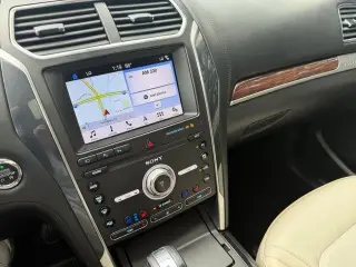 Ford Explorer 2019 AWD Platinum 4dr SUV