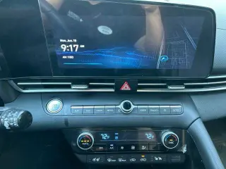 Hyundai ELANTRA Hybrid 2023 Limited 4dr Sedan