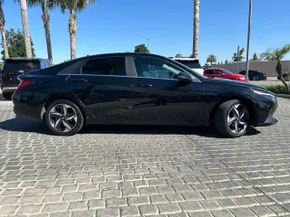 Hyundai ELANTRA Hybrid 2023 Limited 4dr Sedan