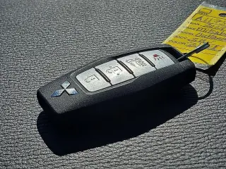 Mitsubishi Outlander 2024 SE 4dr SUV