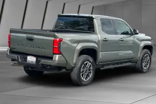 Toyota Tacoma 2025 4x4 TRD Sport 4dr Double Cab 5.0 ft SB 8A