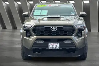 Toyota Tacoma 2025 4x4 TRD Sport 4dr Double Cab 5.0 ft SB 8A