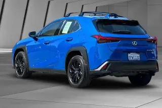 Lexus UX 300h 2025 4dr Crossover