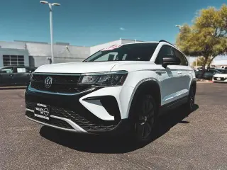 Volkswagen Taos 2024 S 4dr SUV