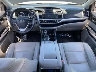 Toyota Highlander 2019