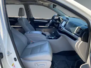 Toyota Highlander 2019